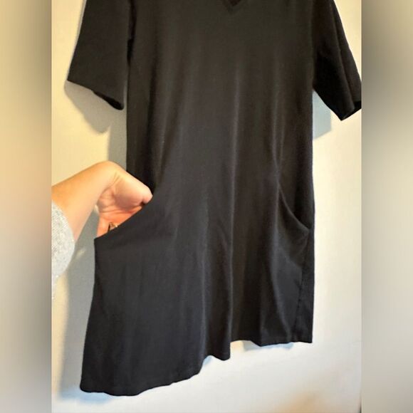Eileen Fisher Jersey Cotton Black V-Neck Short Sleeve Pocket Dress XS - Picture 4 of 8